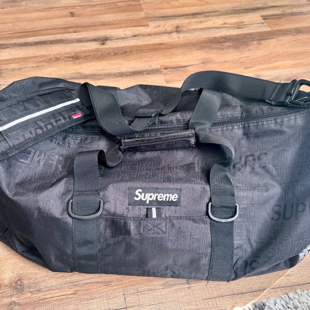 Supreme Duffle Bag Black (SS19)